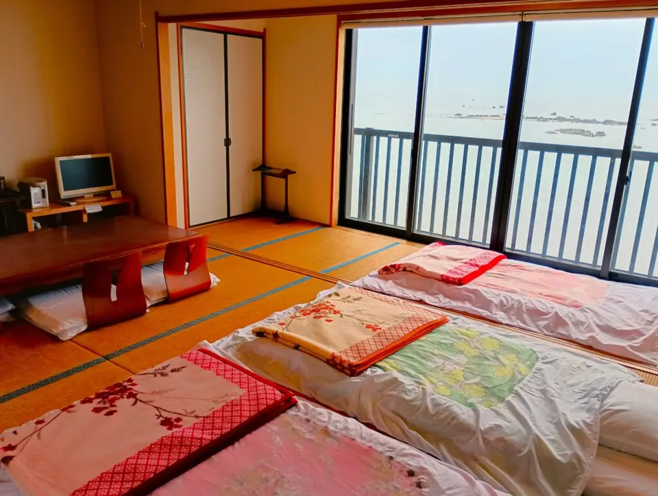 15畳の和室（定員8名）